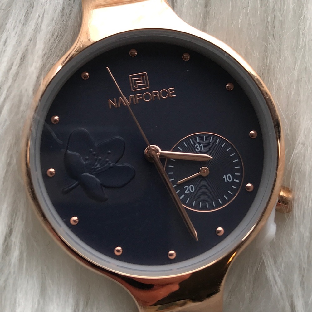 🌹Beautiful Watch  For Women 🌹💋❤️ - Picture 4 of 4